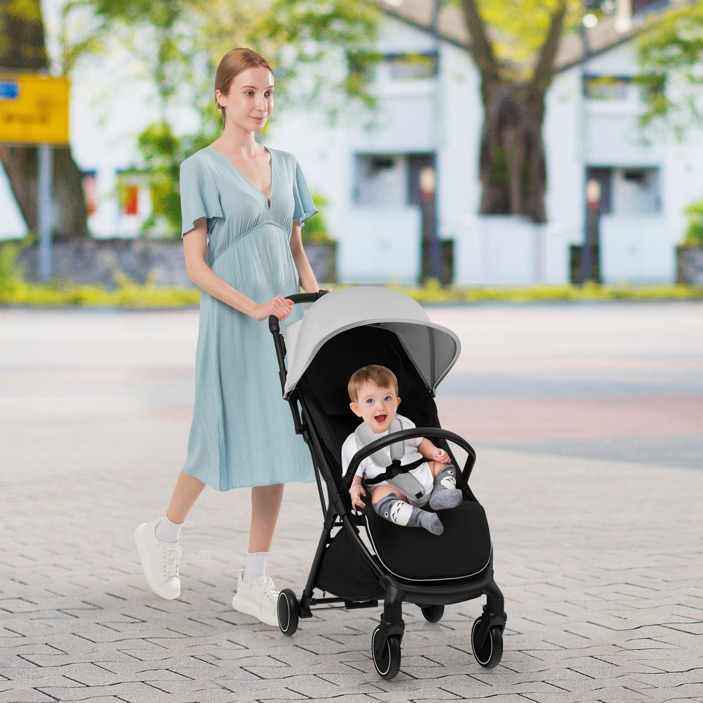 Lightweight Baby Stroller – Detachable Seat Cover